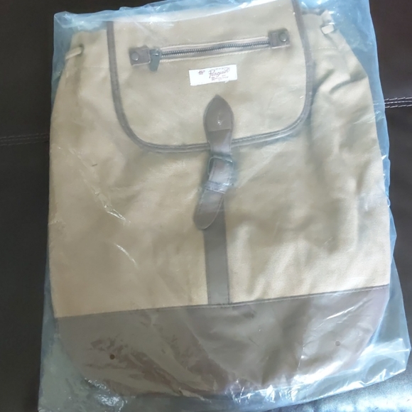 New Penguin Backpack - Picture 1 of 3